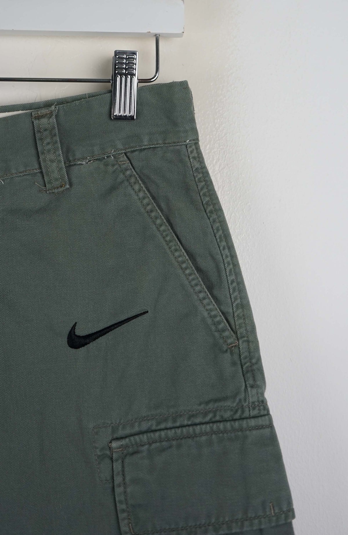 VINTAGE REWORK CARGO SHORTS W29