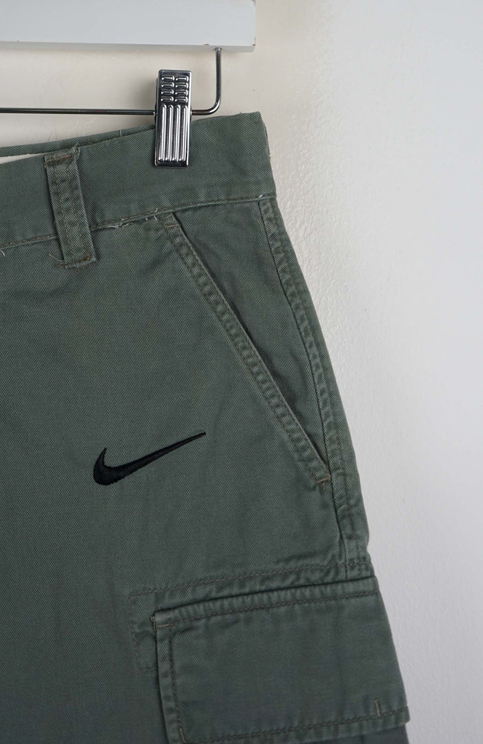 VINTAGE REWORK CARGO SHORTS W29