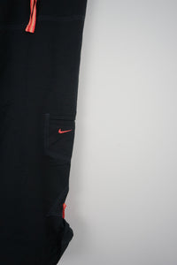VINTAGE NIKE 3/4 TRACK PANT SHORTS (L)