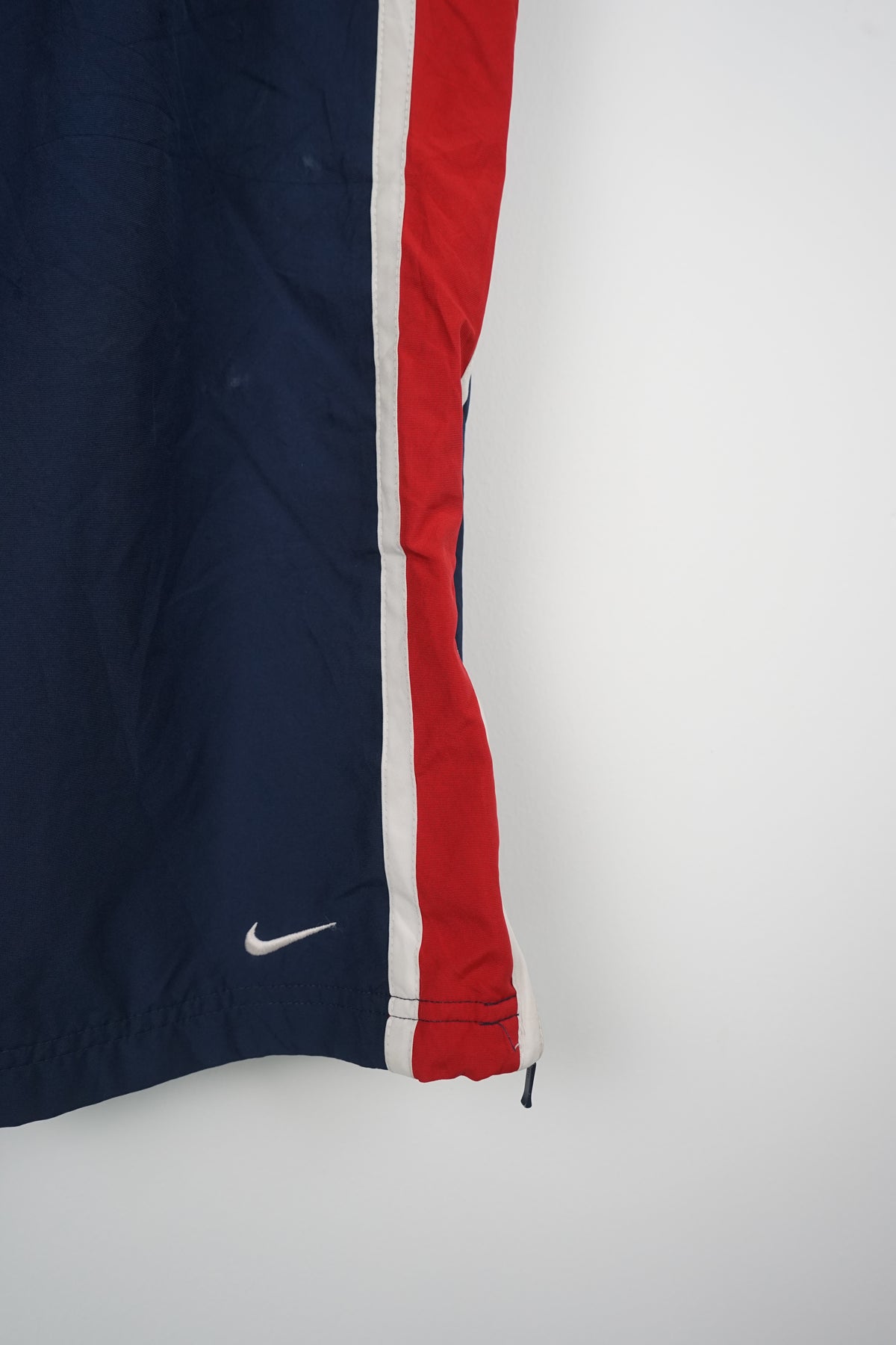 VINTAGE NIKE TRACK PANTS (XXS)