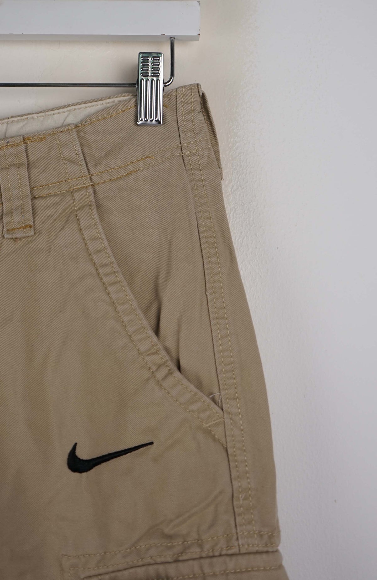 VINTAGE REWORK CARGO SHORTS W30