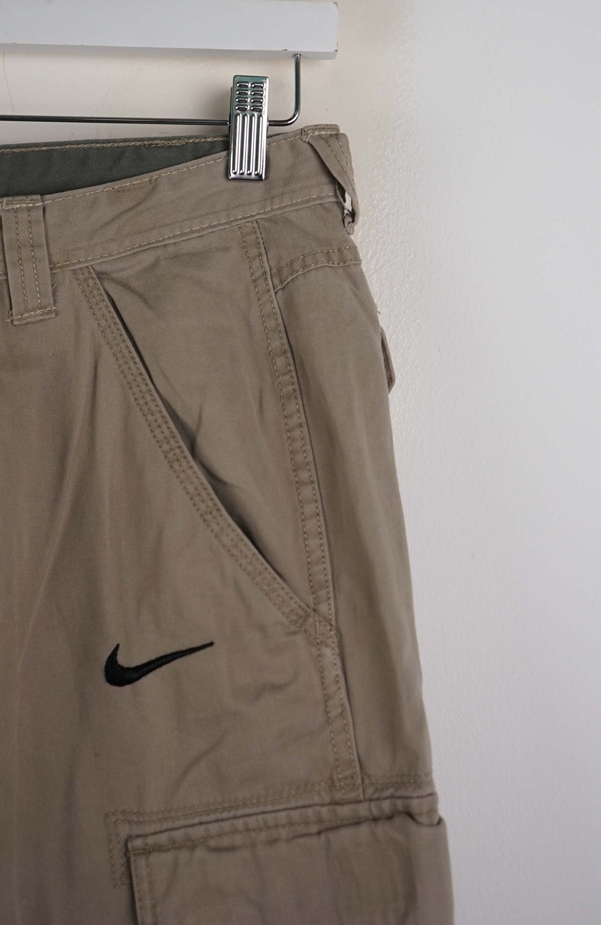 VINTAGE REWORK CARGO SHORTS W30