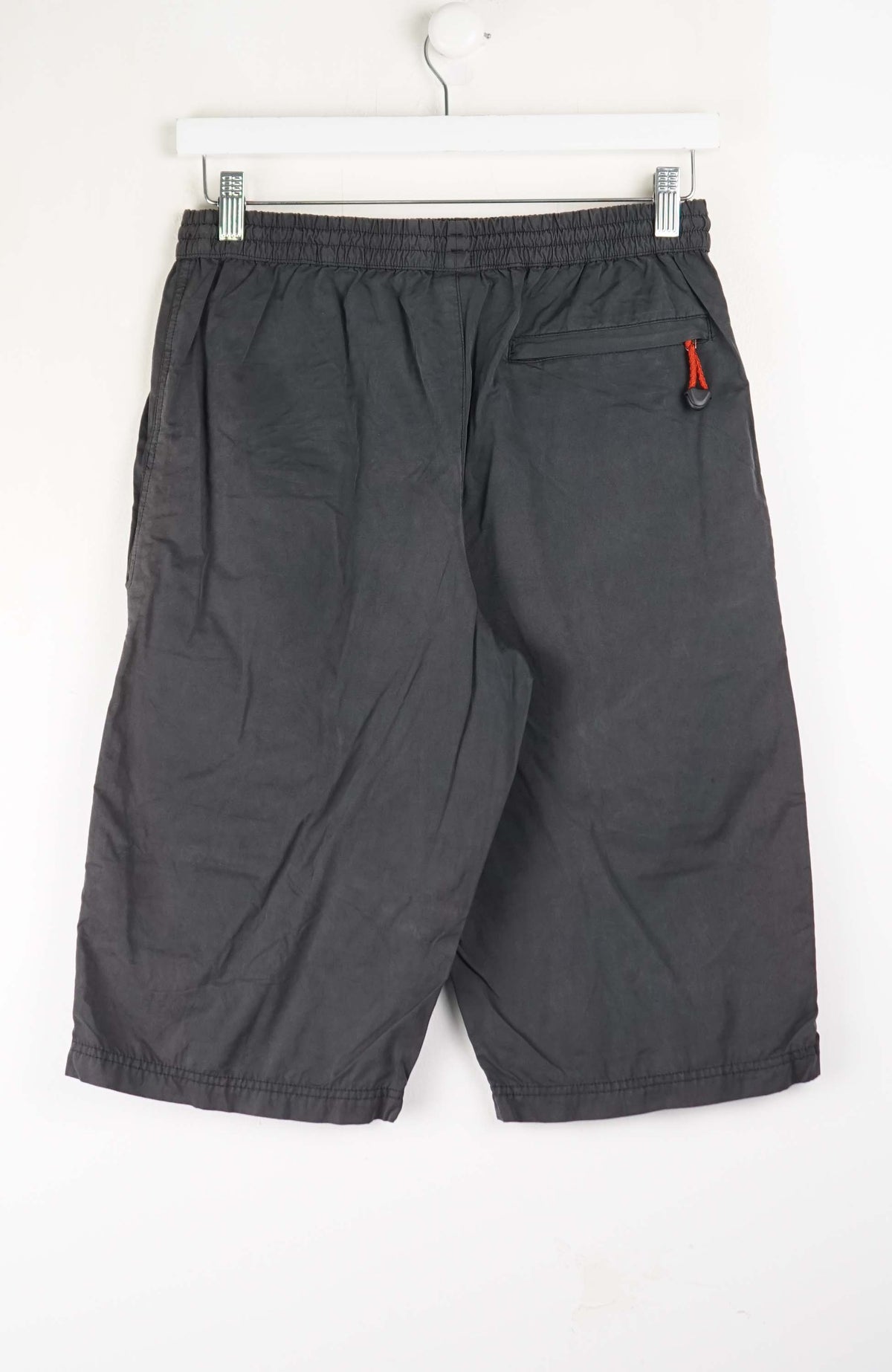 VINTAGE NIKE TRACKPANT SHORTS (S)