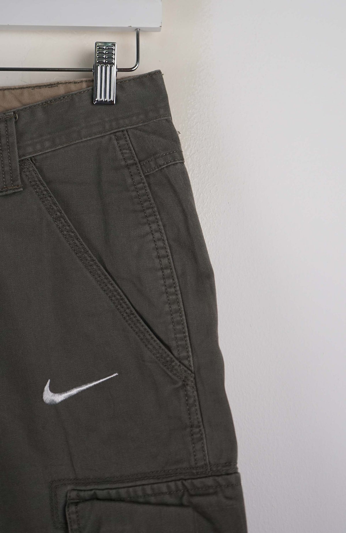 VINTAGE REWORK CARGO SHORTS W28