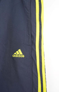 VINTAGE ADIDAS 3/4 TRACK PANT SHORTS (XL)