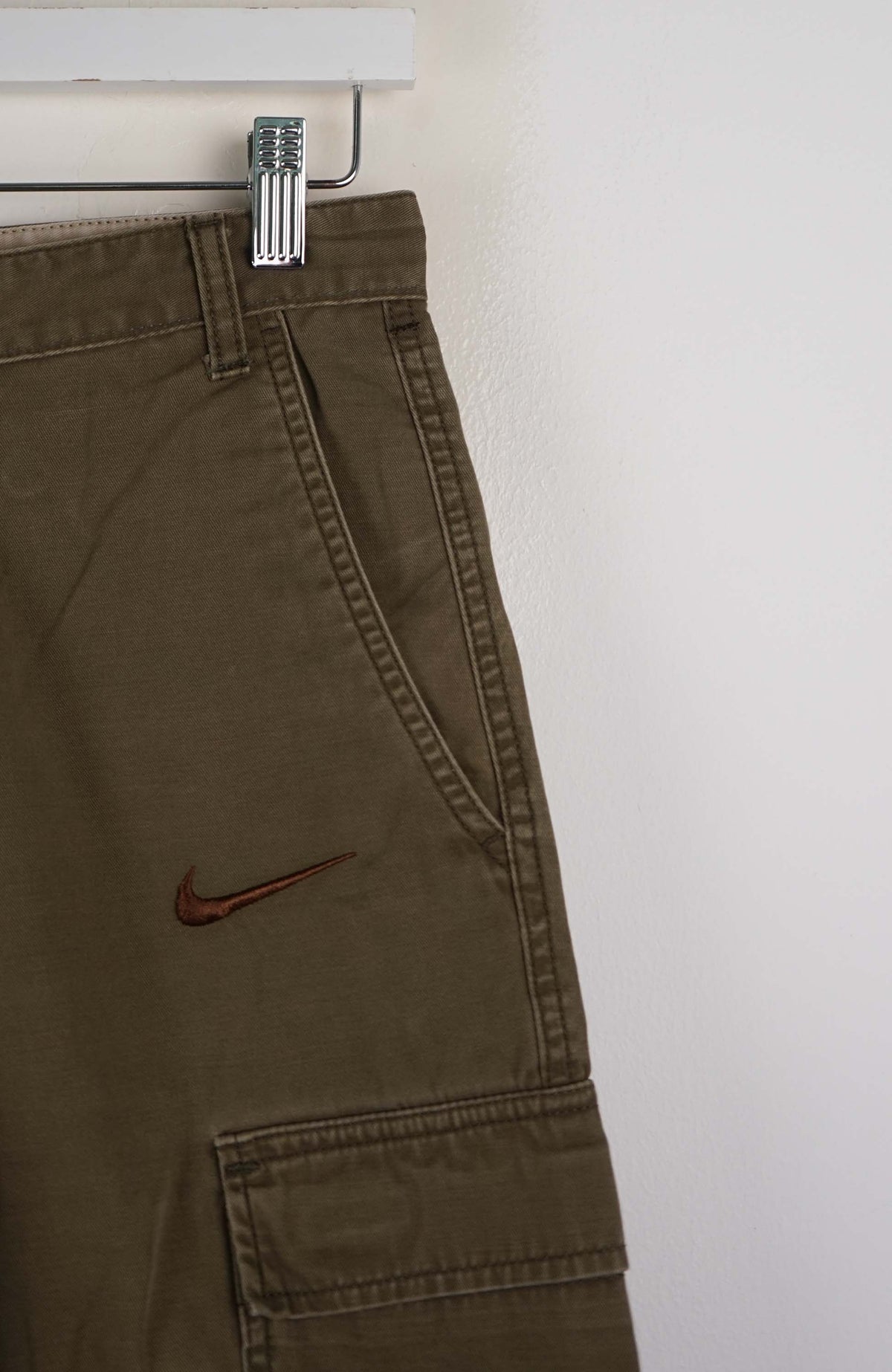 VINTAGE REWORK CARGO SHORTS W28
