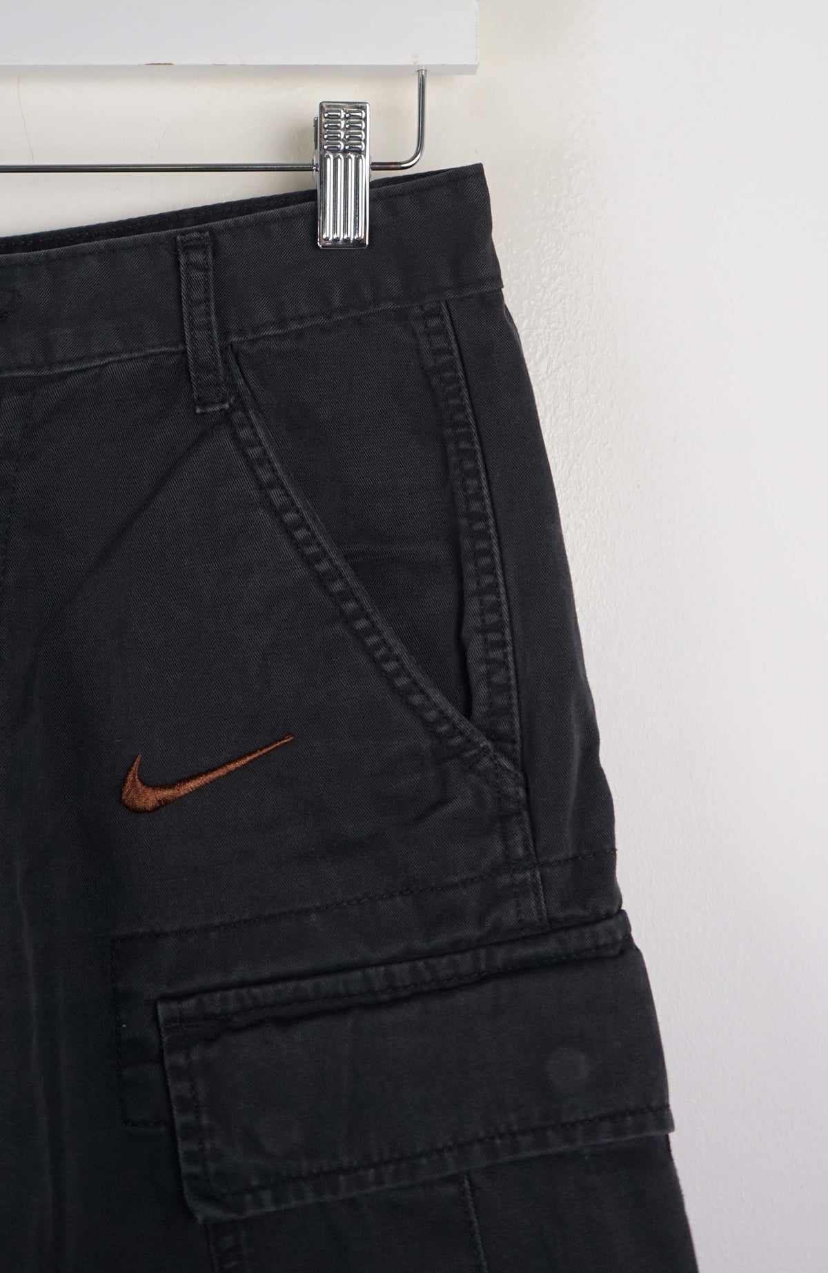 VINTAGE REWORK CARGO SHORTS W28