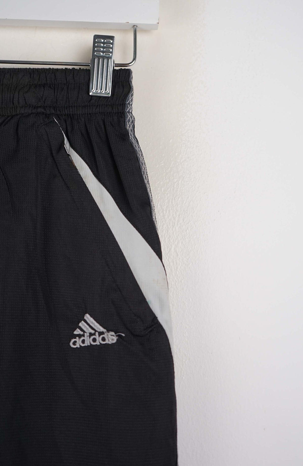 VINTAGE ADIDAS TRACK PANT SHORTS (XS)