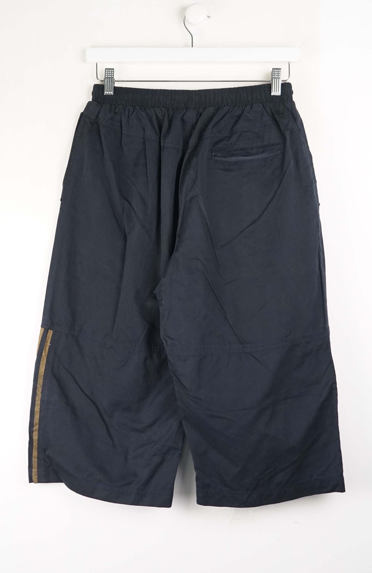 VINTAGE ADIDAS 3/4 TRACK PANT SHORTS (S)