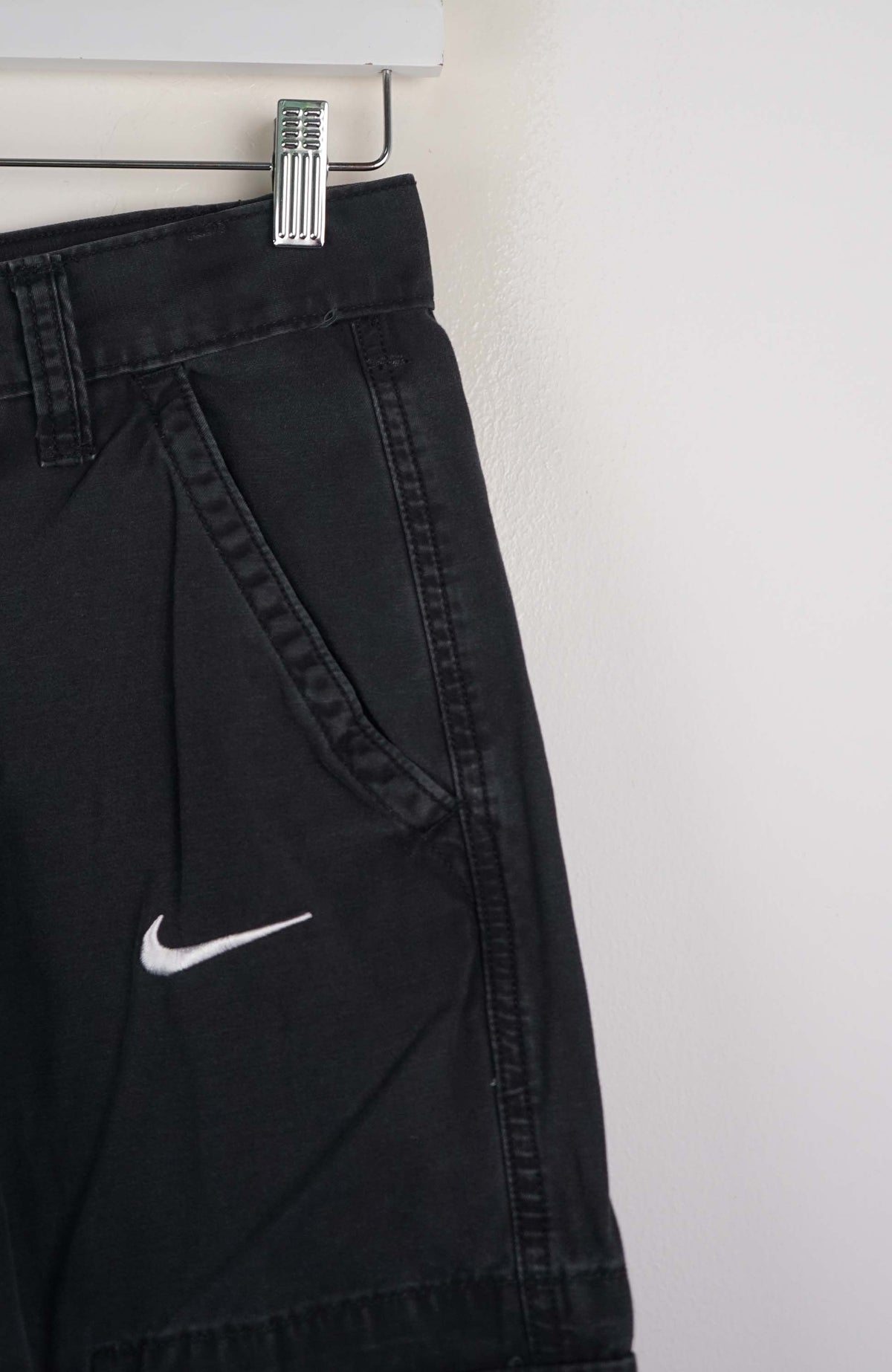 VINTAGE REWORK CARGO SHORTS W28