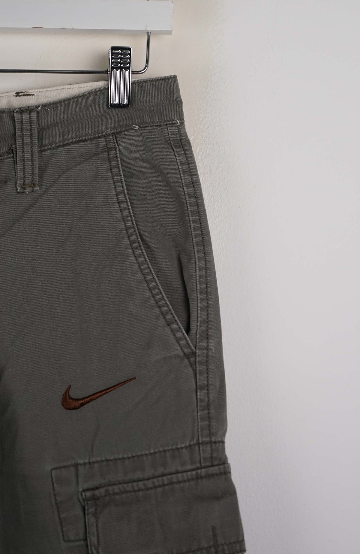 VINTAGE REWORK CARGO SHORTS W30