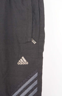 VINTAGE ADIDAS 3/4 TRACK PANT SHORTS (L)