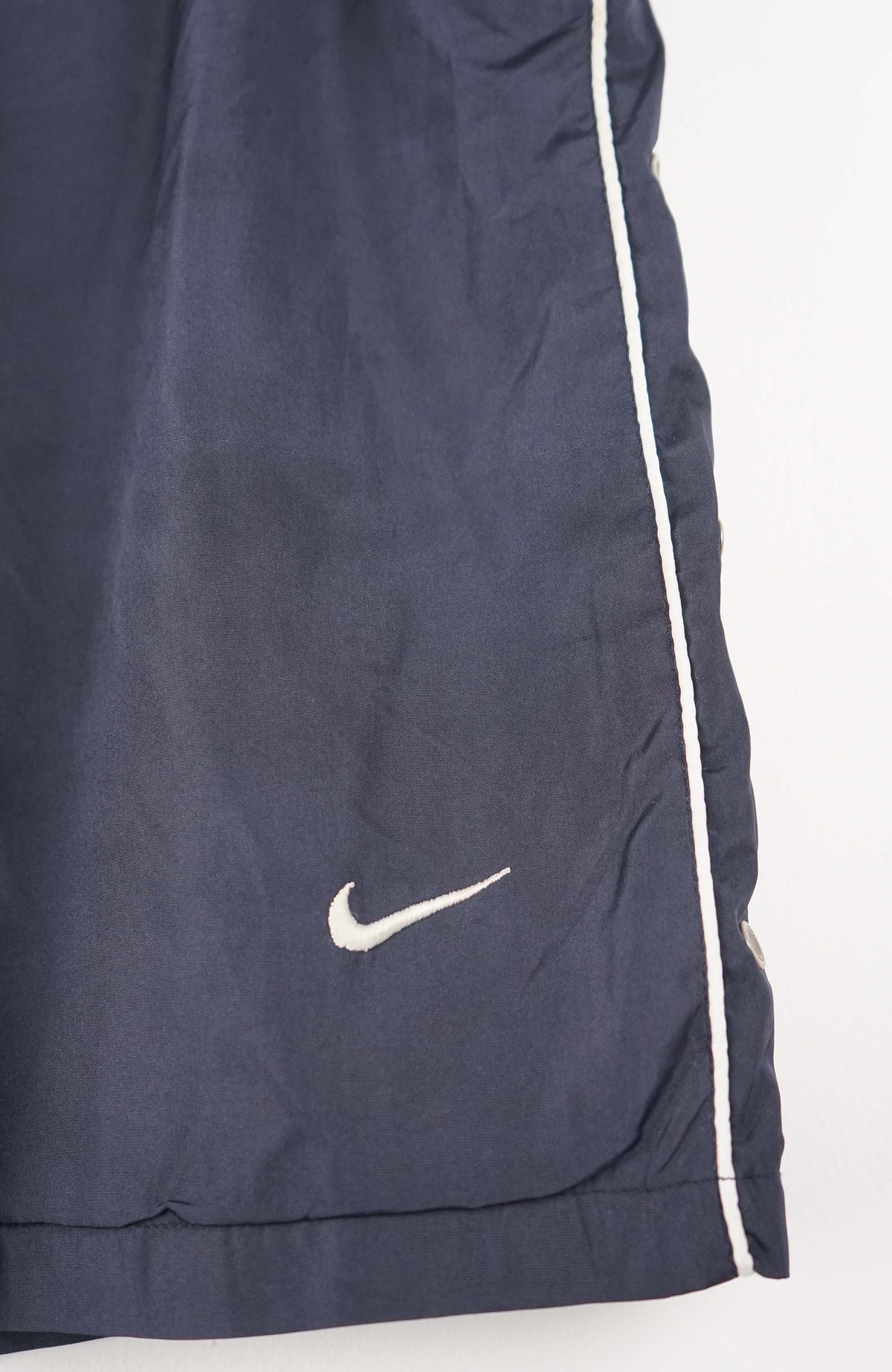 VINTAGE NIKE TRACK PANT SHORTS (S)