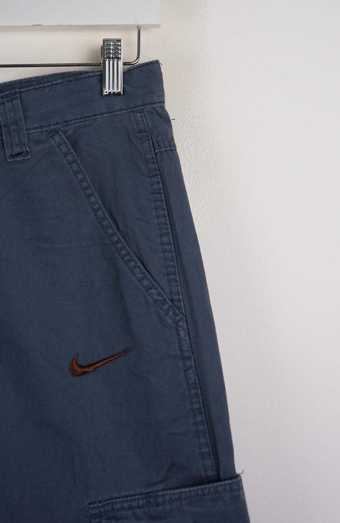 VINTAGE REWORK CARGO SHORTS W28