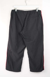 VINTAGE NIKE 3/4 TRACK PANT SHORTS (L)