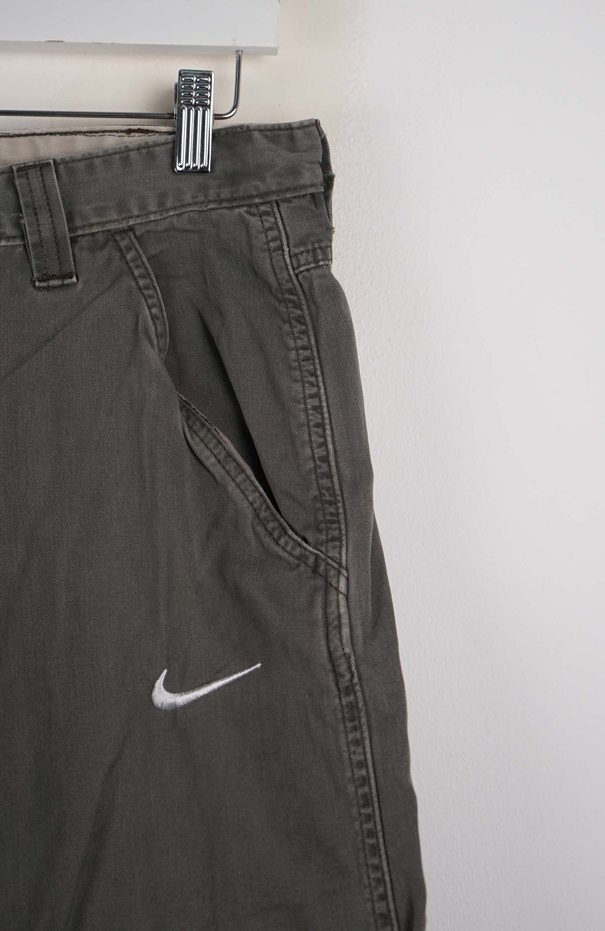 VINTAGE REWORK CARGO SHORTS W32