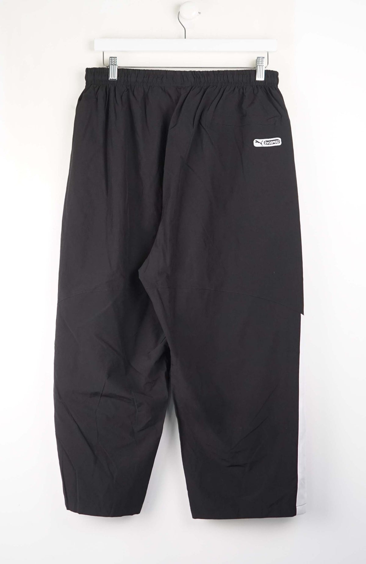 VINTAGE PUMA 3/4 TRACK PANT SHORTS (L)