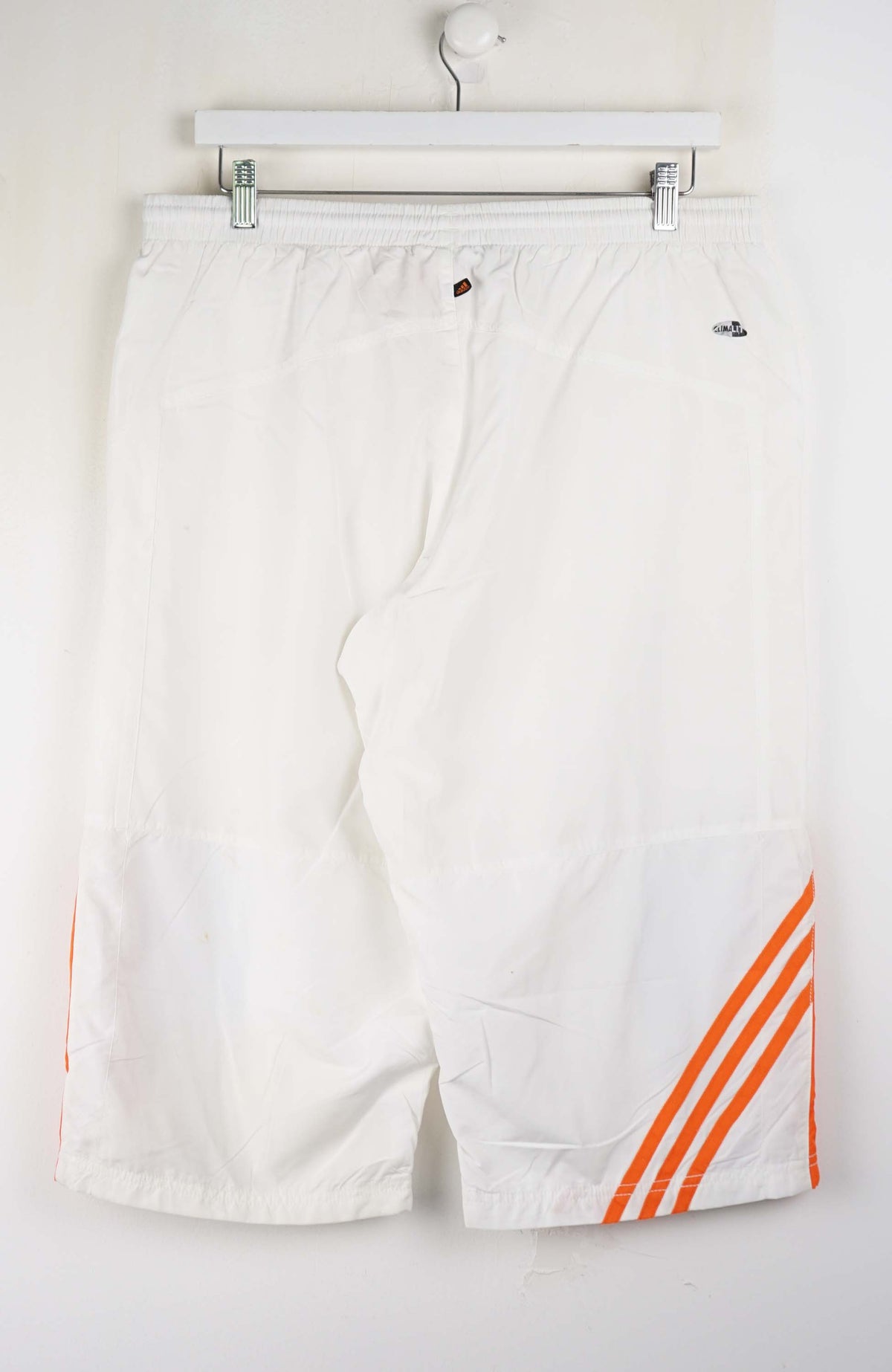 VINTAGE ADIDAS 3/4 TRACK PANT SHORTS (L)
