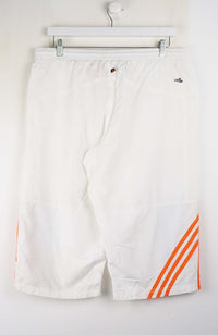 VINTAGE ADIDAS 3/4 TRACK PANT SHORTS (L)