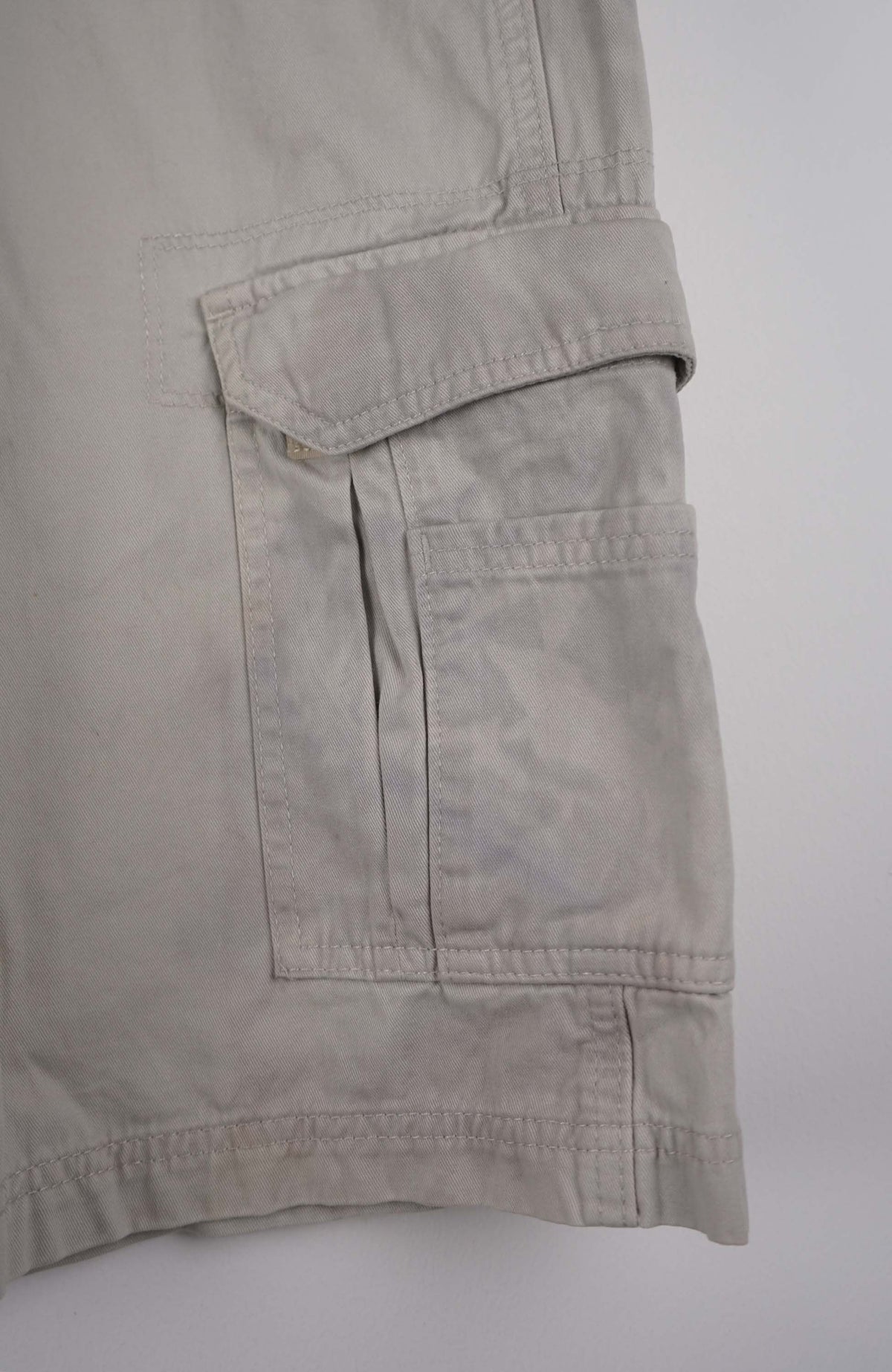VINTAGE REWORK CARGO SHORTS W29