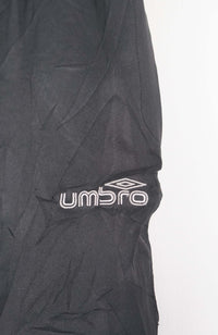 VINTAGE UMBRO 3/4 TRACK PANT SHORTS (M)