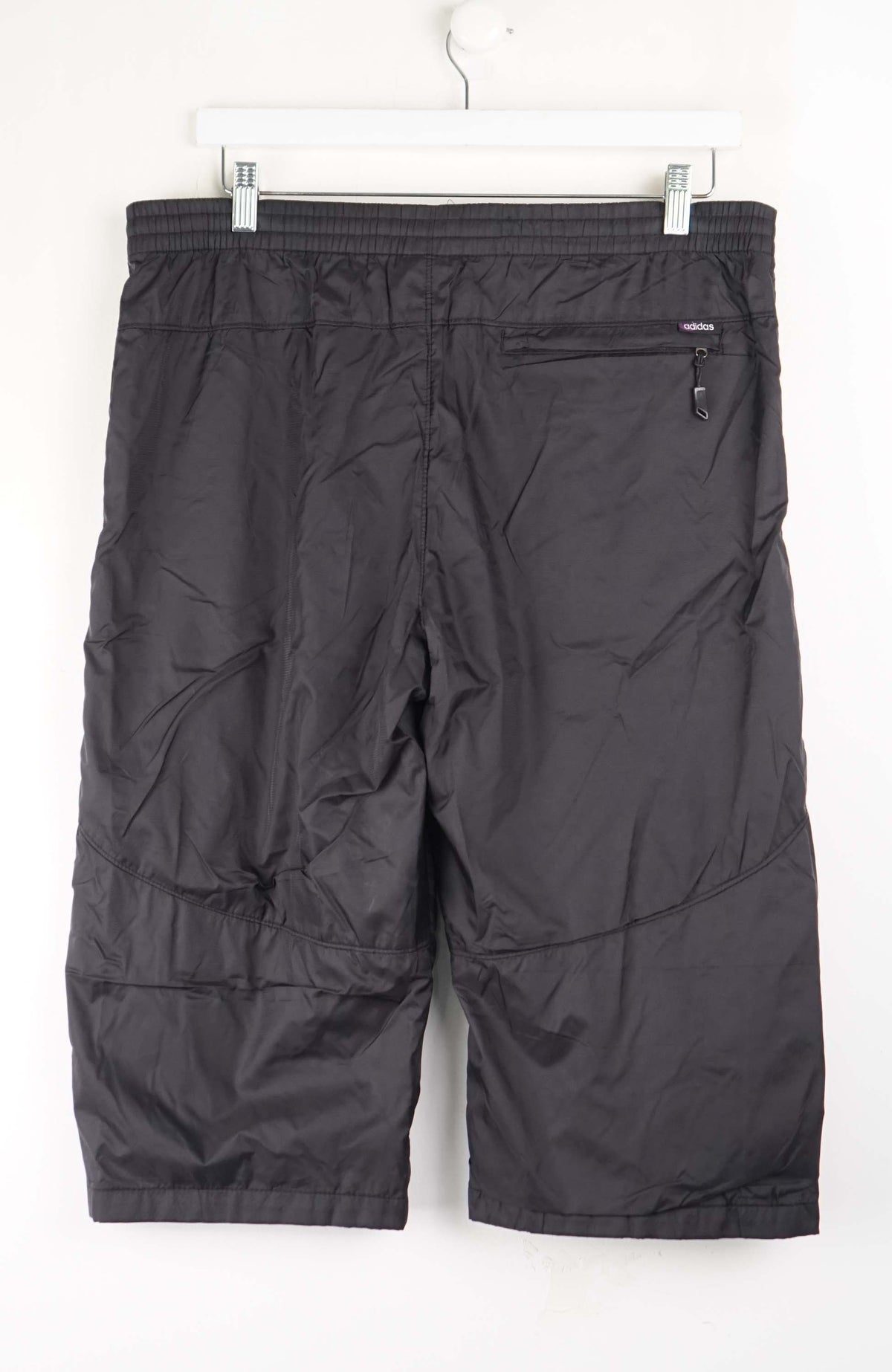 VINTAGE ADIDAS 3/4 TRACK PANT SHORTS (L)