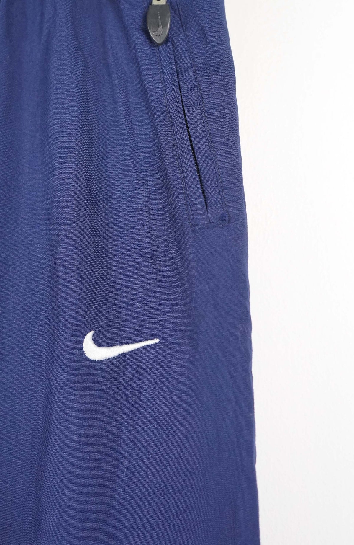 VINTAGE NIKE TRACK PANTS (S)