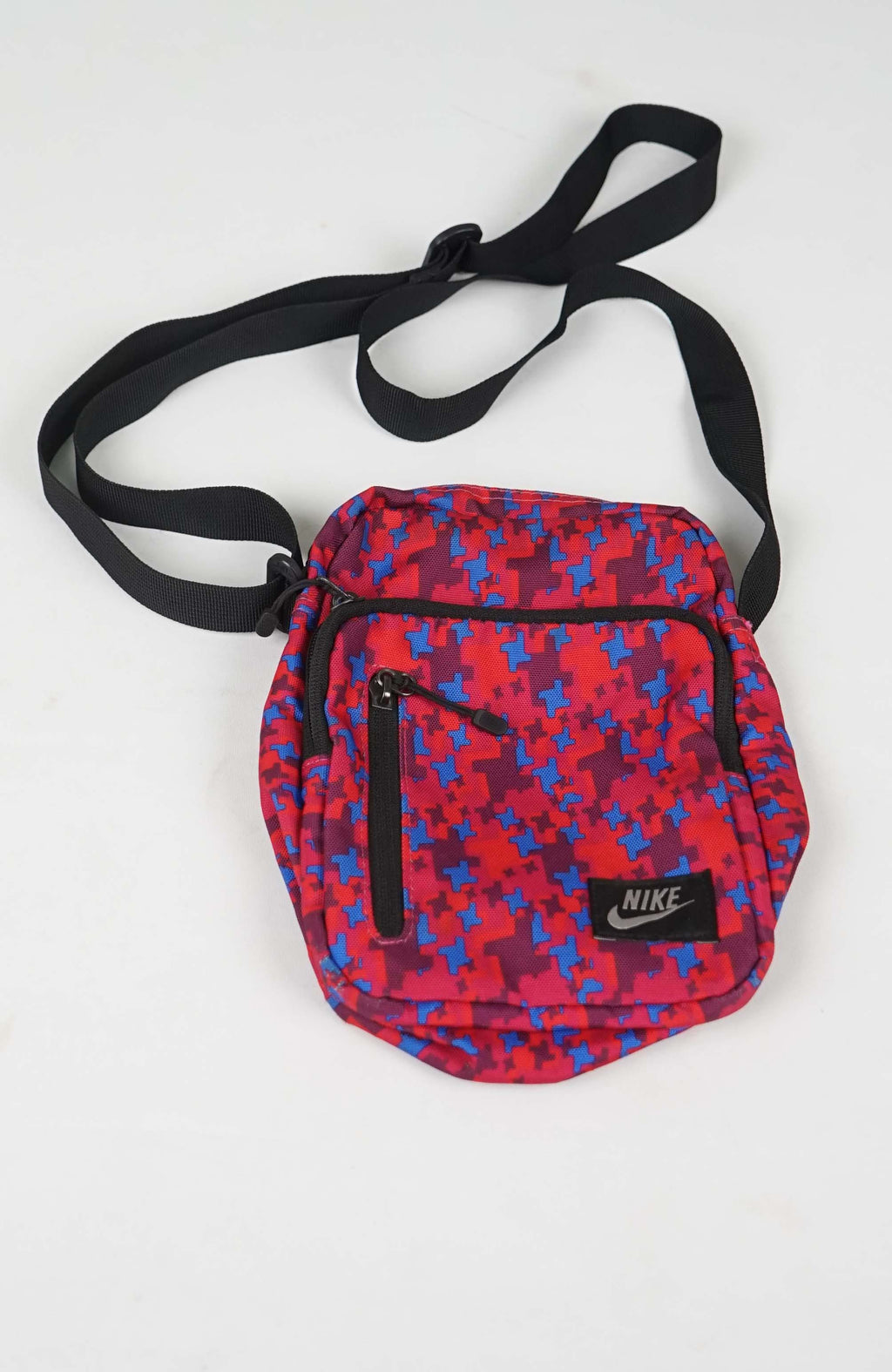 VINTAGE NIKE SHOULDER BAG