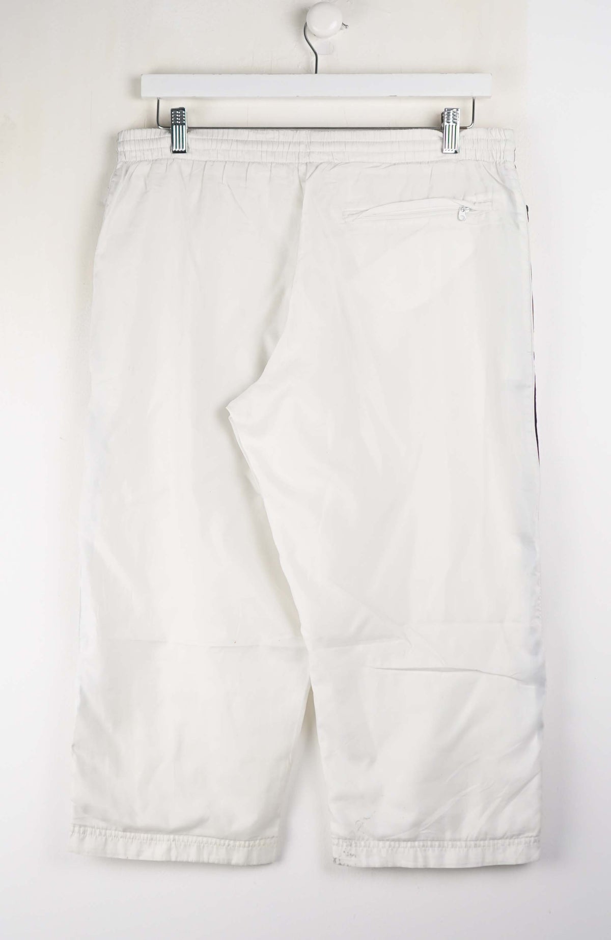 VINTAGE NIKE 3/4 TRACK PANT SHORTS (L)