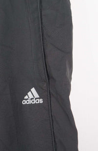 VINTAGE ADIDAS 3/4 TRACK PANT SHORTS (L)