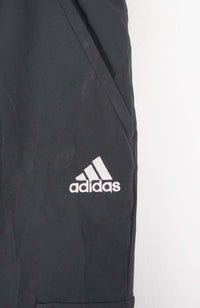 VINTAGE ADIDAS 3/4 TRACK PANT SHORTS (M)