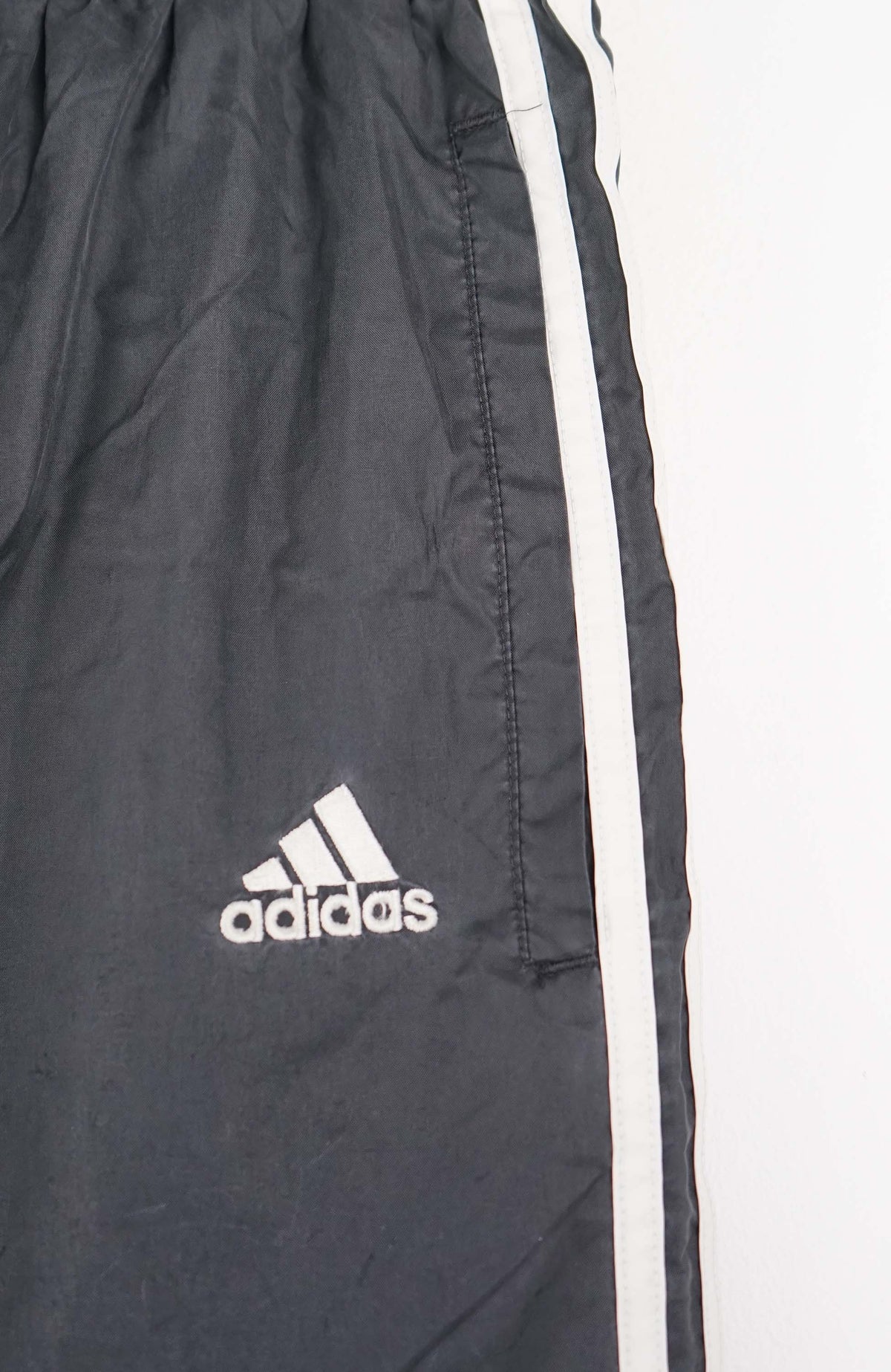 VINTAGE ADIDAS TRACK PANTS (L)