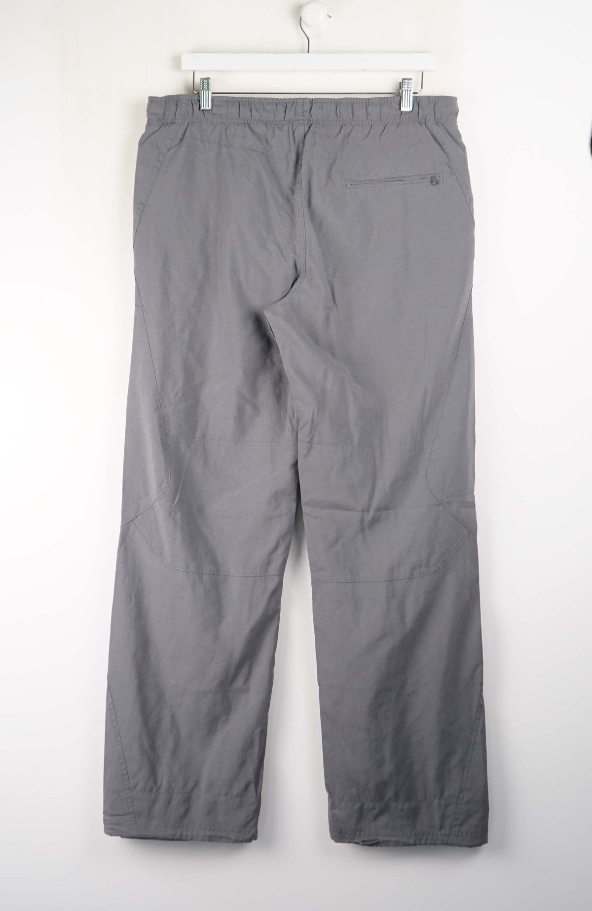 VINTAGE NIKE TRACK PANTS (XL)