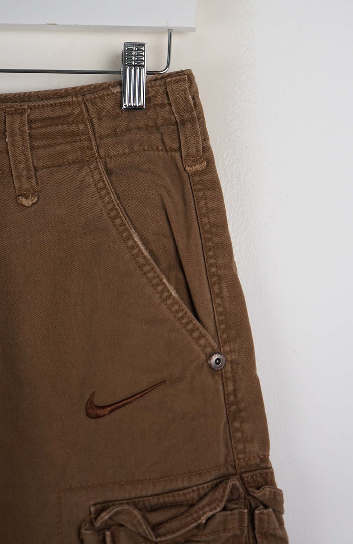 VINTAGE REWORK CARGO SHORTS W28