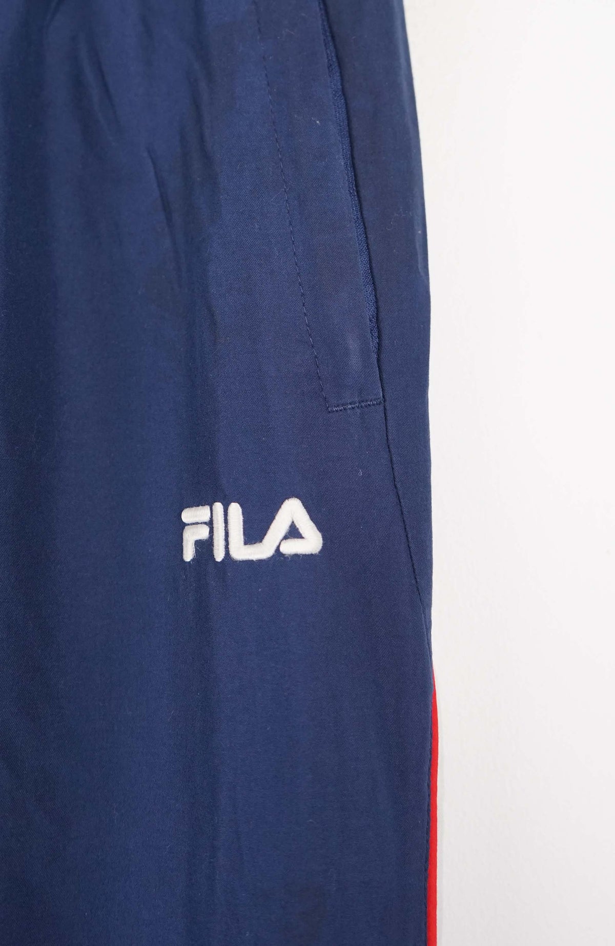 VINTAGE FILA TRACK PANTS (S)