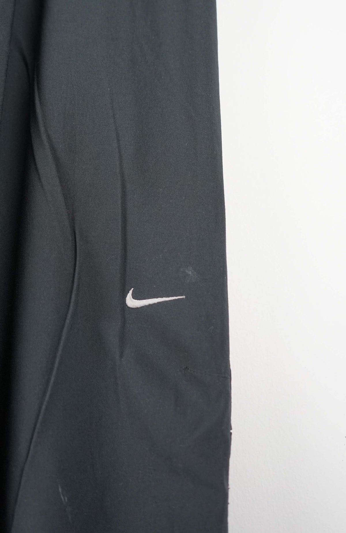VINTAGE NIKE TRACK PANTS (M)