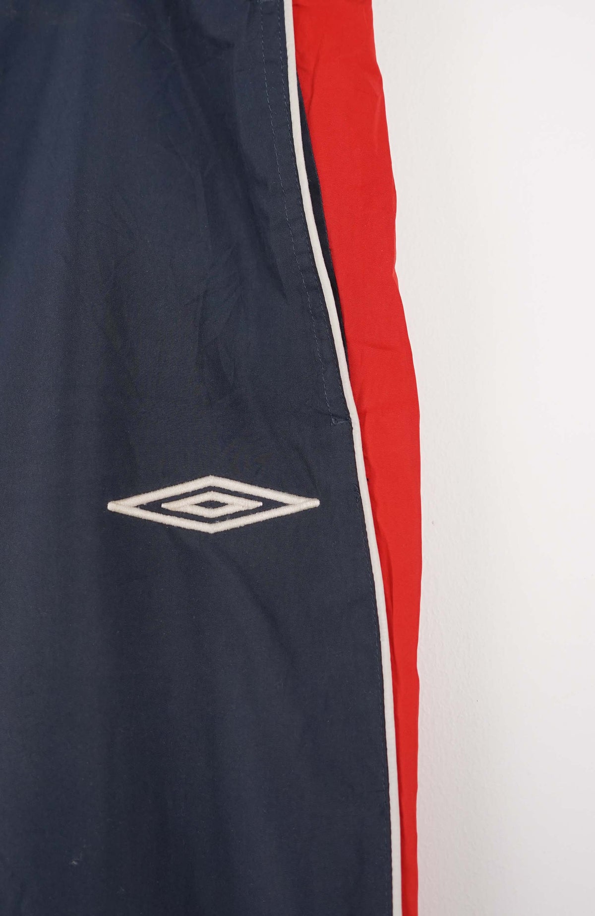 VINTAGE UMBRO TRACK PANTS (XL)