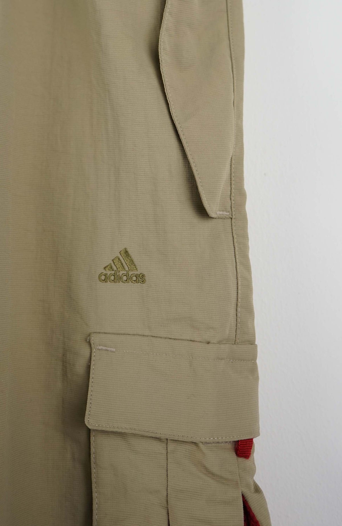 VINTAGE ADIDAS TRACK PANTS (XL)