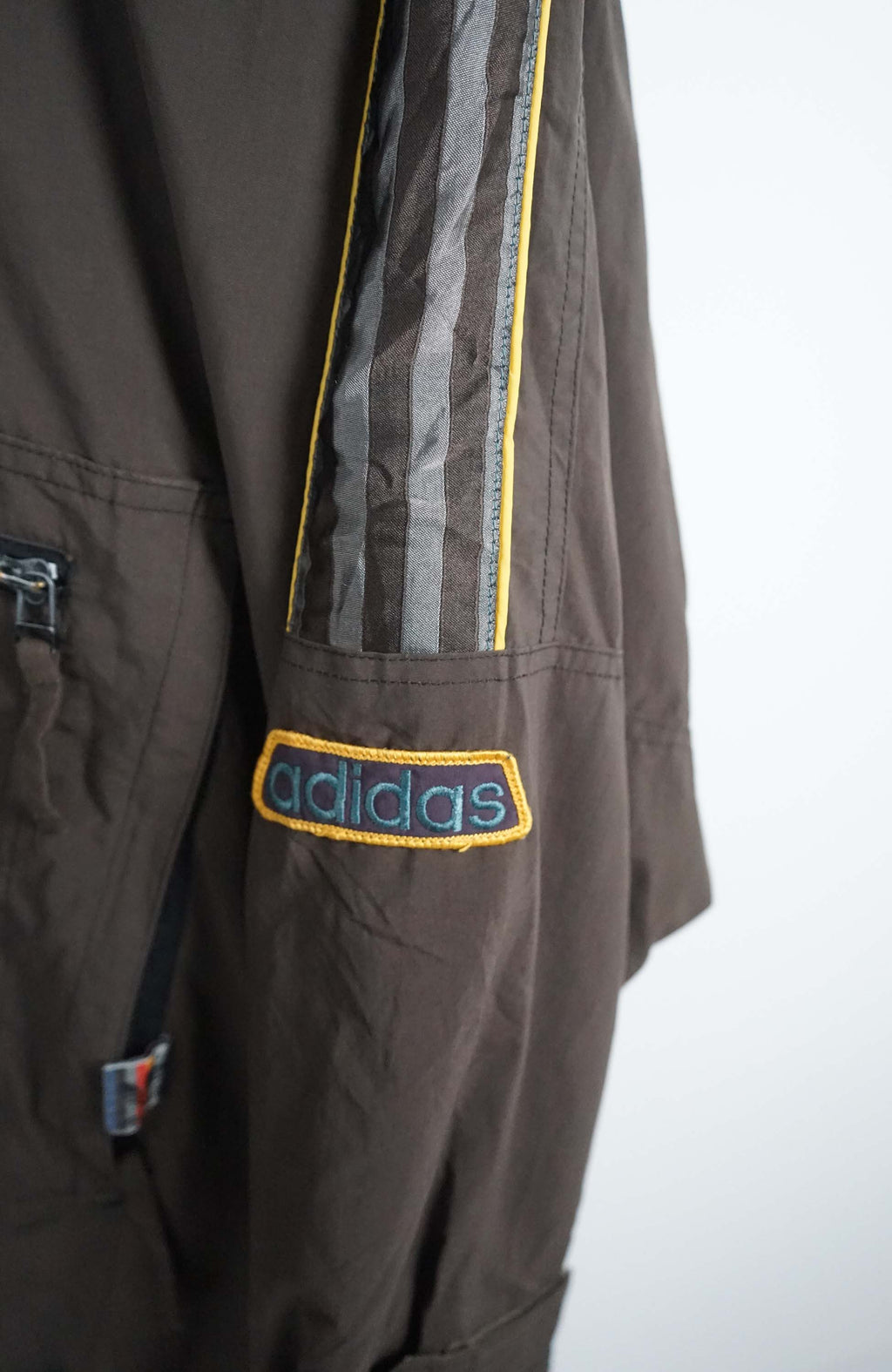 VINTAGE ADIDAS JACKET (XL)