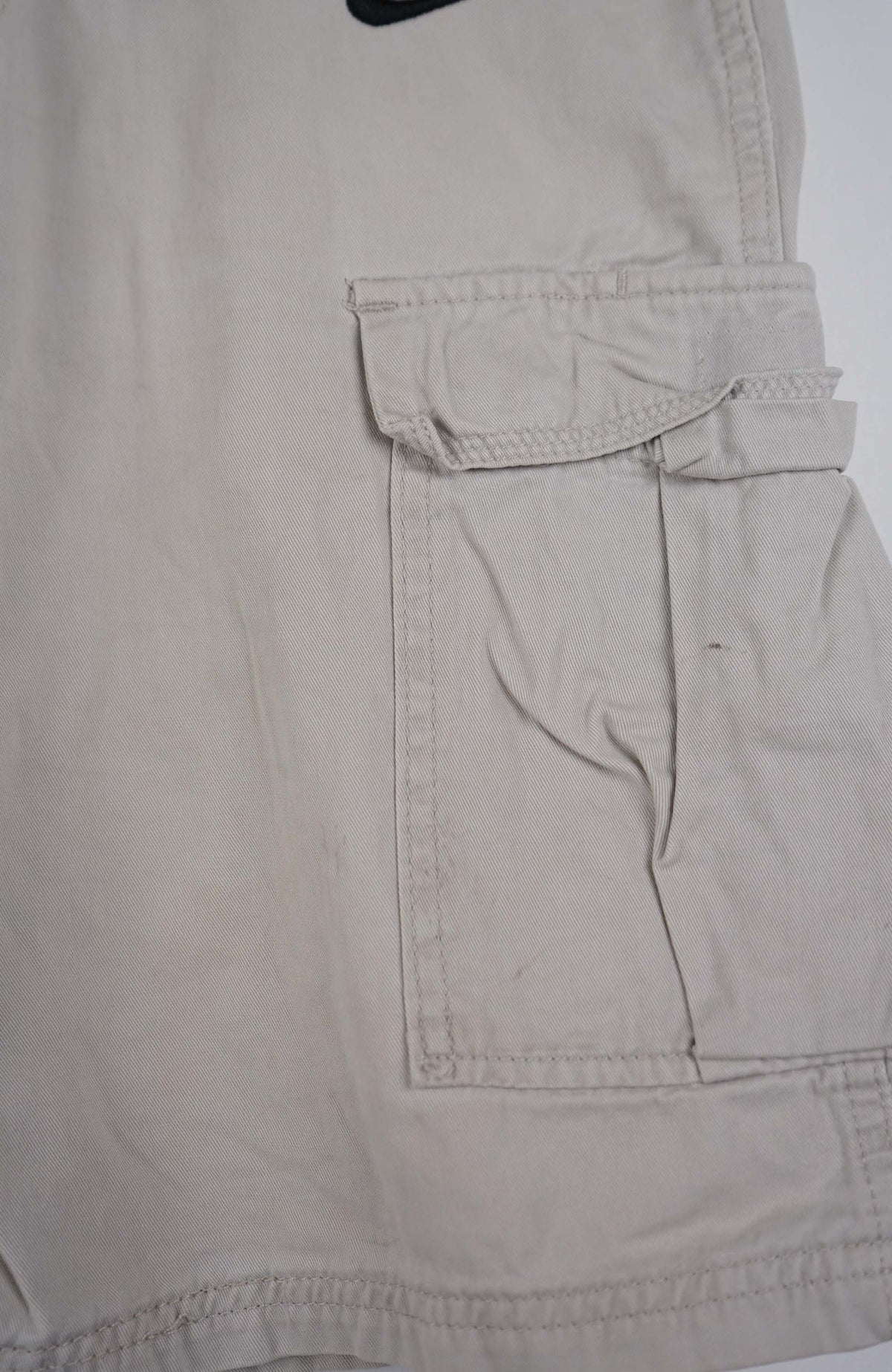 VINTAGE REWORK CARGO SHORTS W29