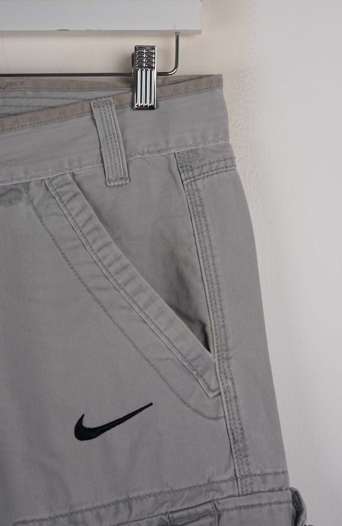 VINTAGE REWORK CARGO SHORTS W32