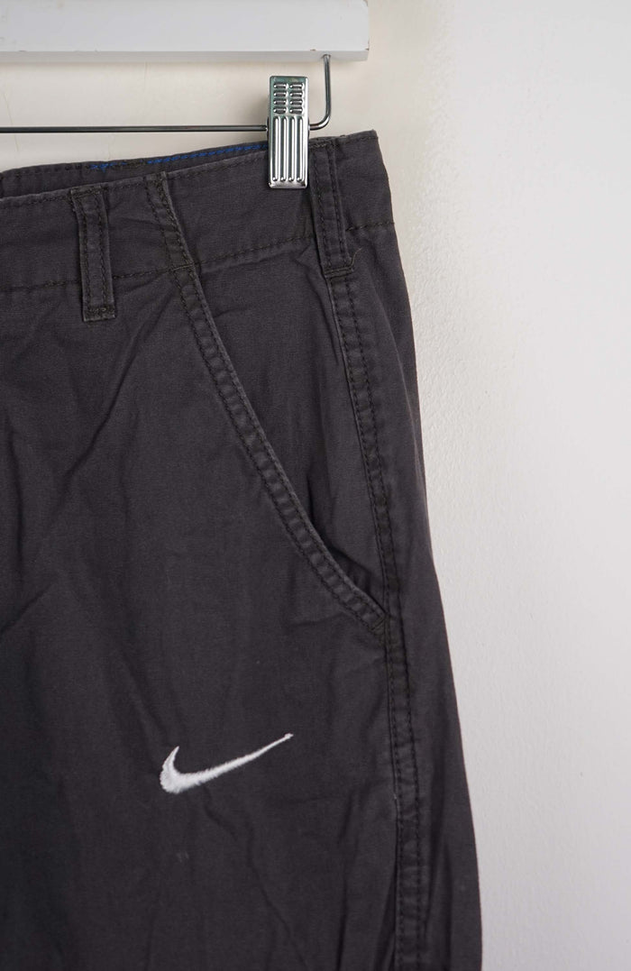 VINTAGE REWORK CARGO SHORTS W30