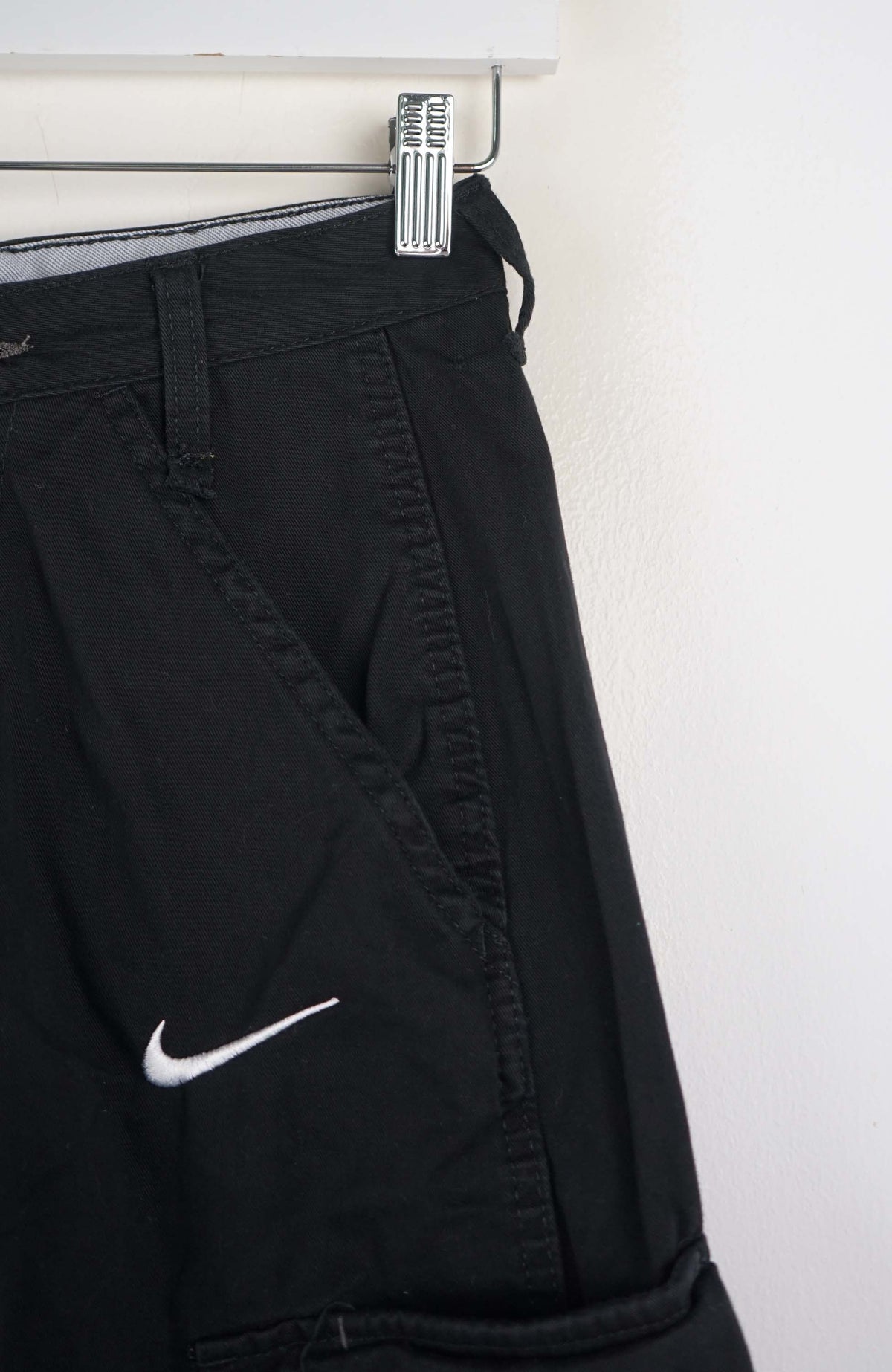 VINTAGE REWORK CARGO SHORTS W26