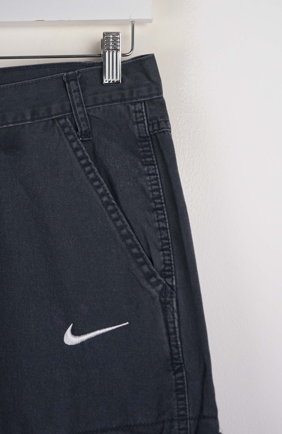 VINTAGE REWORK CARGO SHORTS W30