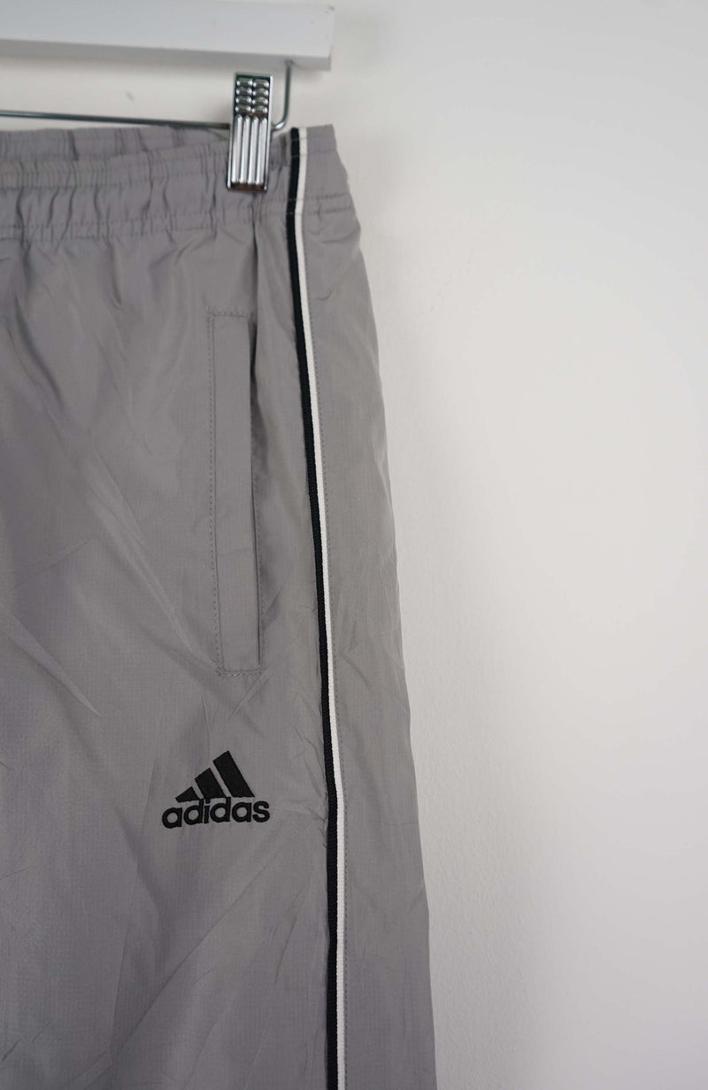 VINTAGE ADIDAS TRACK PANTS (M)
