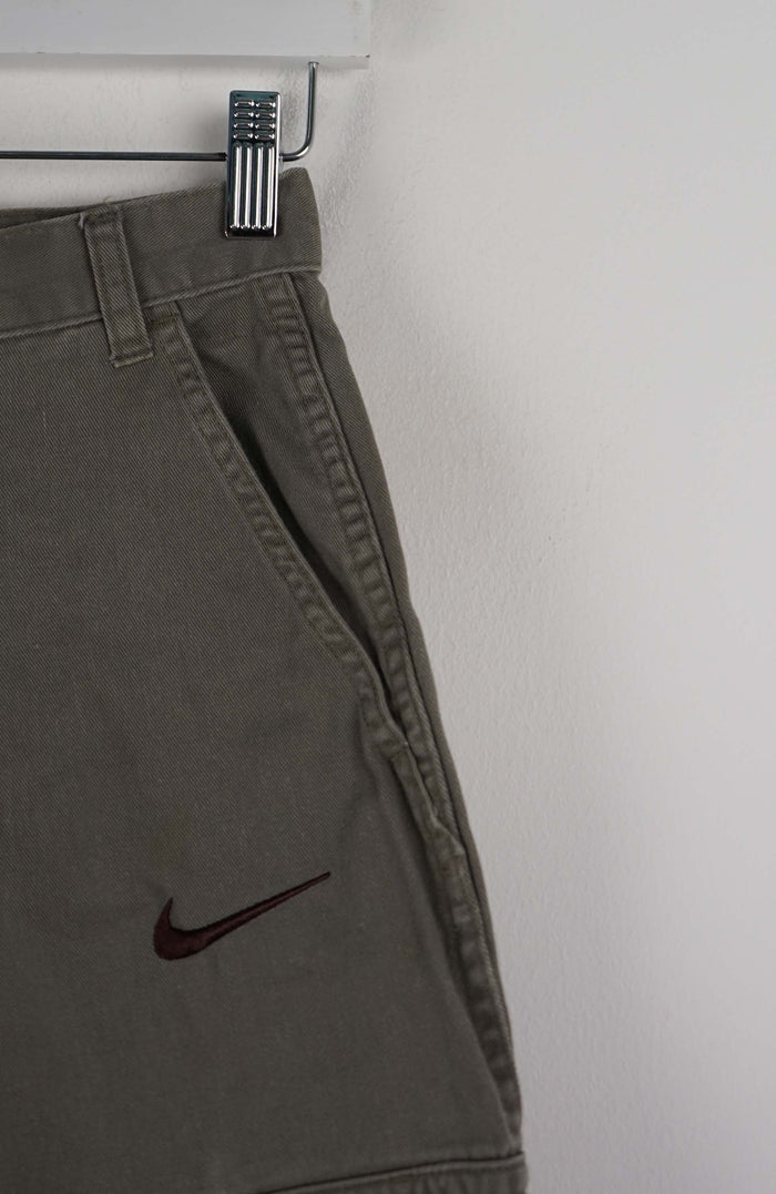 VINTAGE REWORK CARGO SHORTS W25