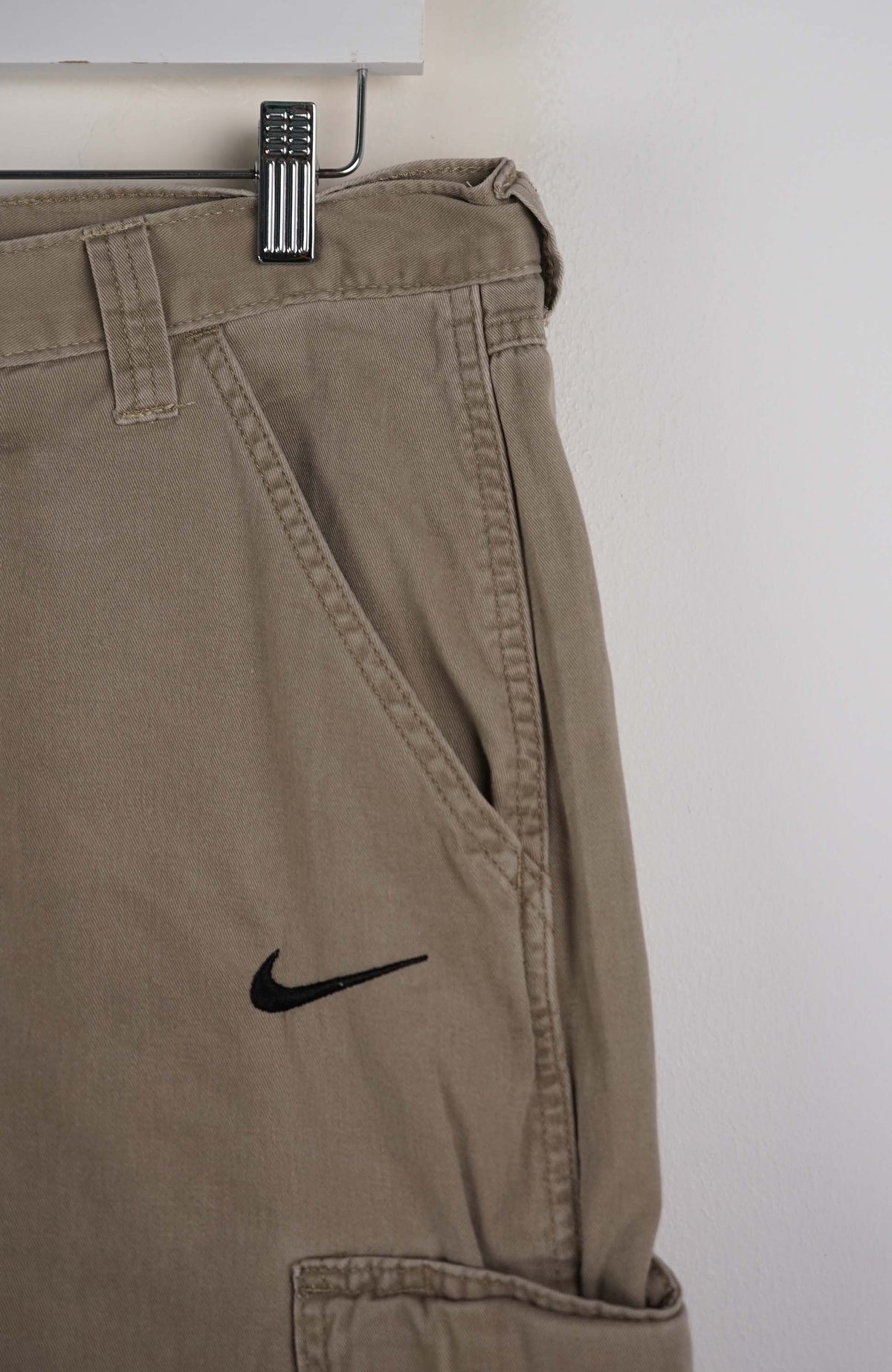VINTAGE REWORK CARGO SHORTS W33
