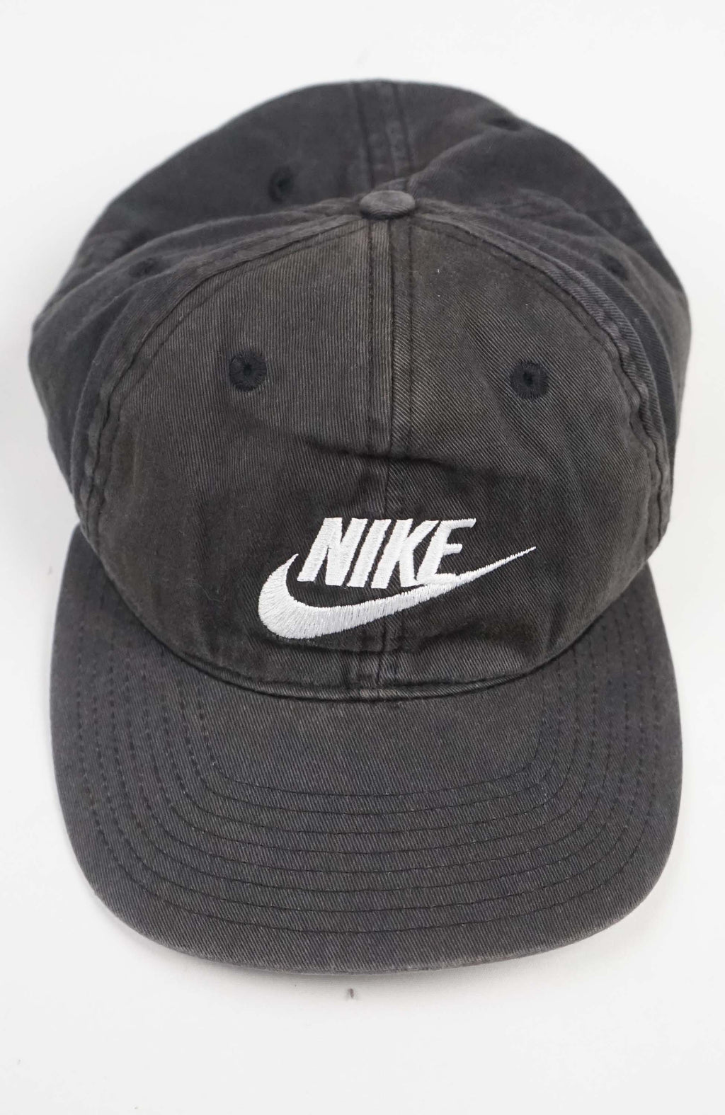 VINTAGE NIKE HAT