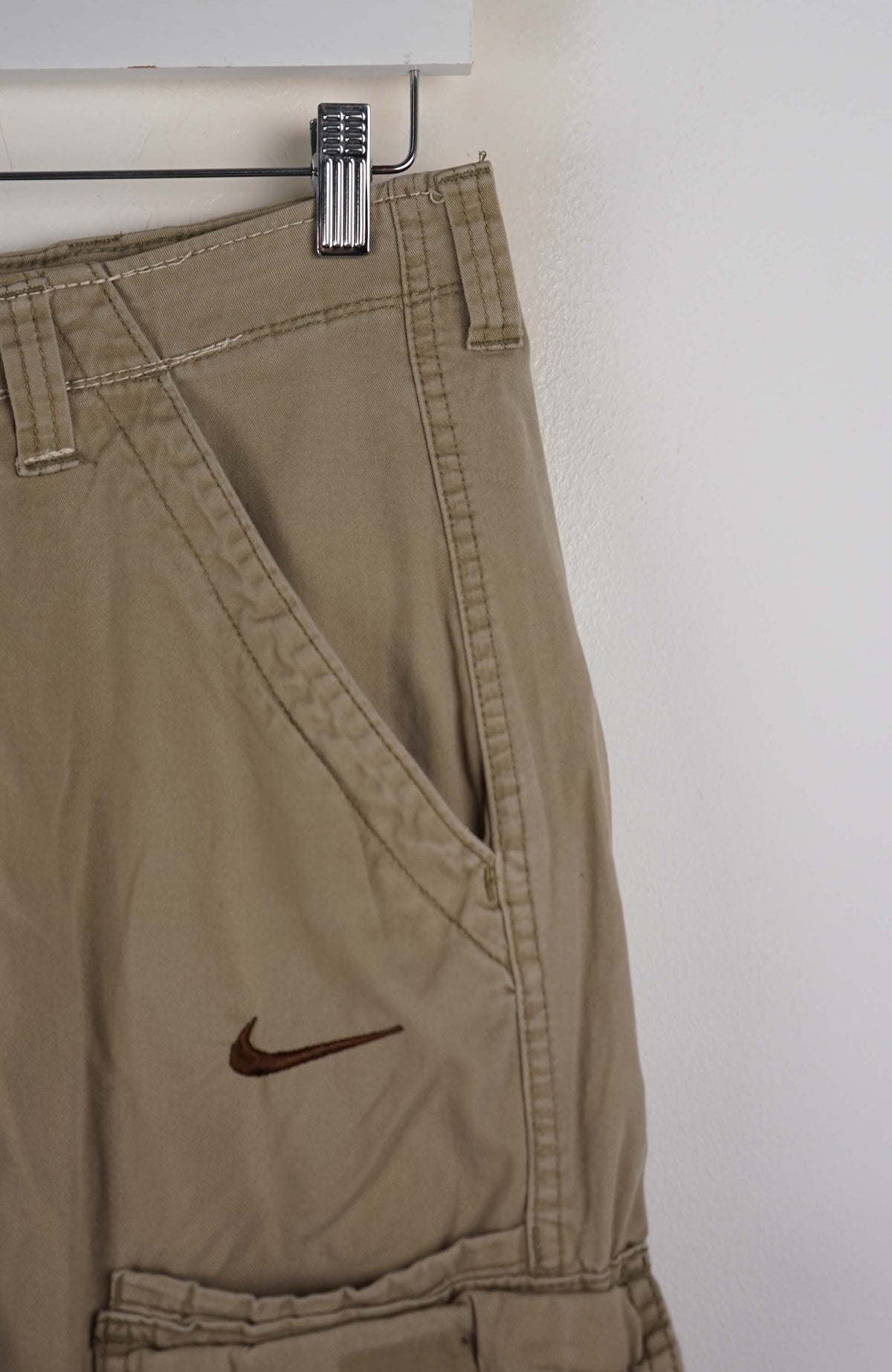 VINTAGE REWORK CARGO SHORTS W30