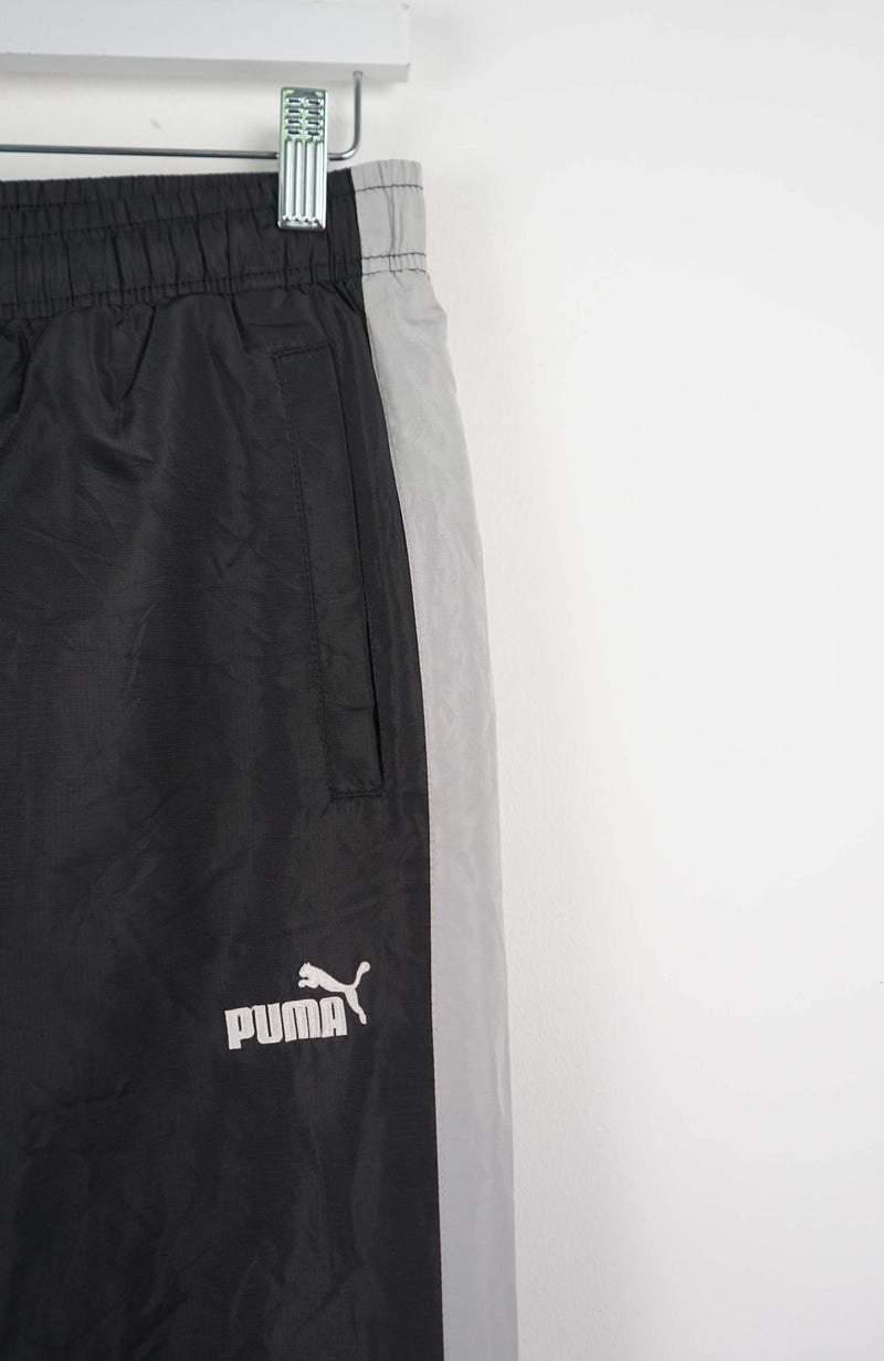 VINTAGE PUMA TRACK PANTS (M)